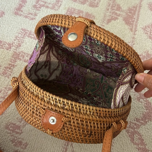 Round Rattan Bag - Picture 3 of 4